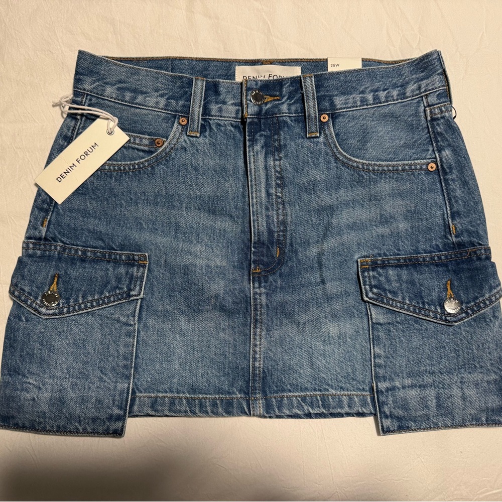 Aritzia Denim Forum Mid-Rise 90’s Cargo Mini
